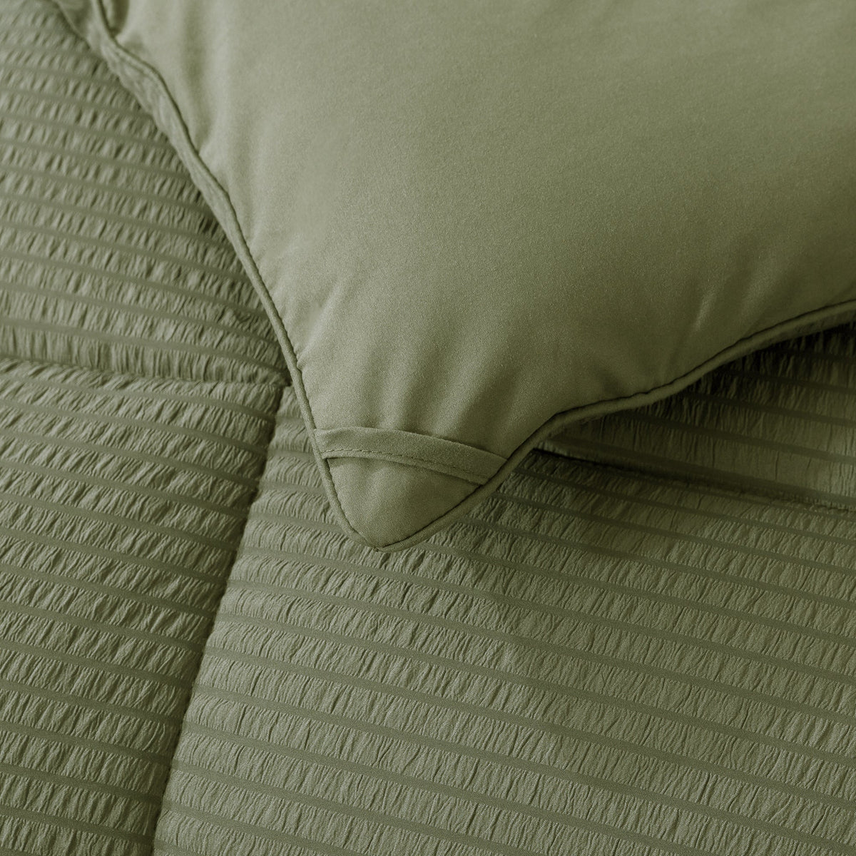 All-Season Down Alternative Comforter